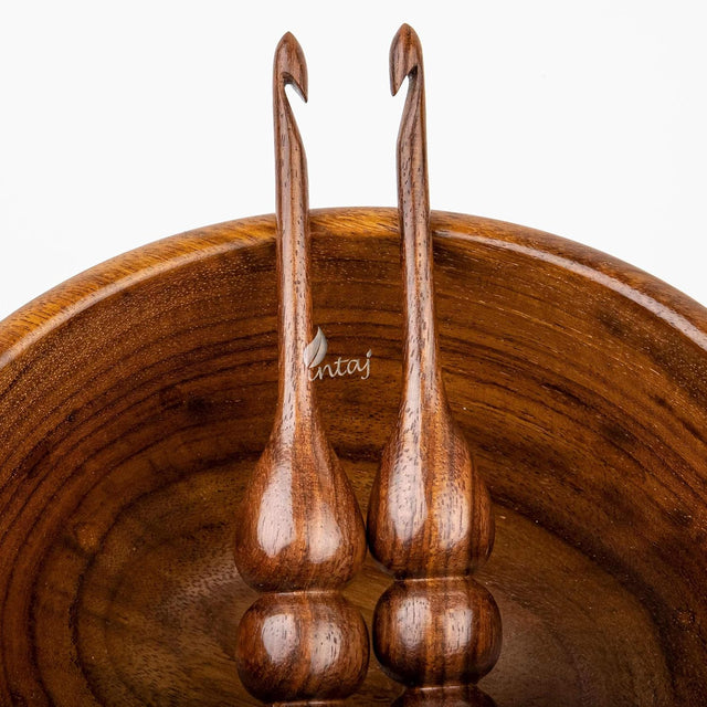 8.00mm Handmade Rosewood Crochet Hook, Ergonomic Wooden Yarn Hook