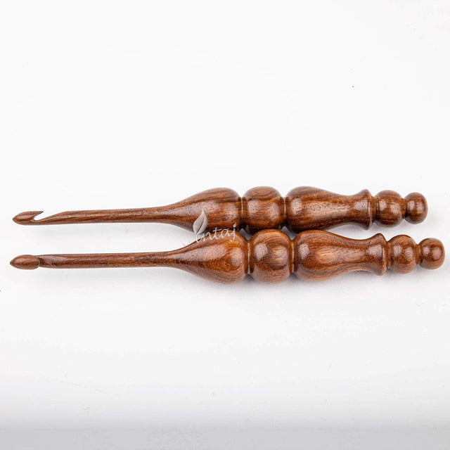 8.00mm Handmade Rosewood Crochet Hook, Ergonomic Wooden Yarn Hook
